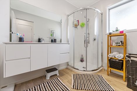 Photo of property in 1/6 Sunnybrae Road, Hillcrest, Auckland, 0627