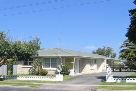 Photo of property in 16 Maranui Street, Mount Maunganui, 3116
