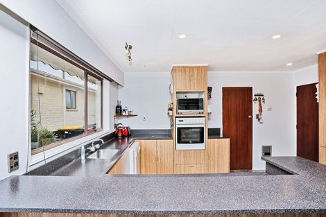Photo of property in 82 Kildare View, Waikiwi, Invercargill, 9810