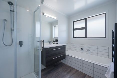 Photo of property in 30 Katania Heights, Brightwater, 7022