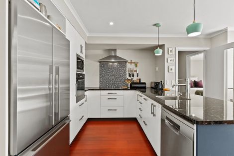 Photo of property in 73 Downing Street, Crofton Downs, Wellington, 6035