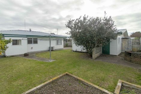 Photo of property in 19 Fife Crescent, Tamatea, Napier, 4112