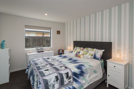 Photo of property in 43 Davaar Crescent, Broomfield, Christchurch, 8042