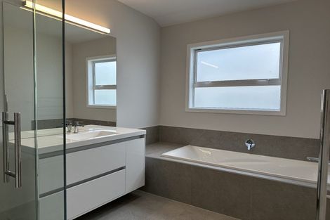 Photo of property in 20 George Yee Place, Taradale, Napier, 4112