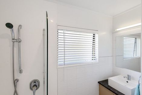 Photo of property in 21a Red Beach Road, Red Beach, 0932