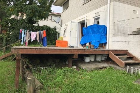 Photo of property in 2/15 Lancelot Place, Glenfield, Auckland, 0629