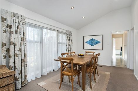 Photo of property in 34b Highland Place, Avonhead, Christchurch, 8042