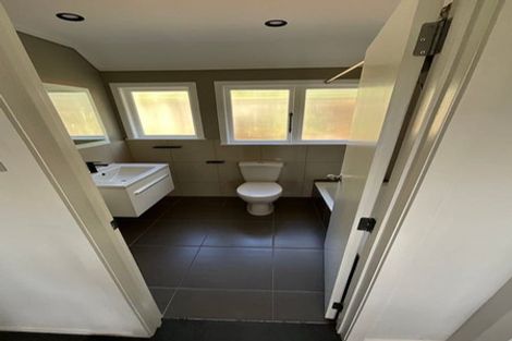 Photo of property in 1/24 Halder Place, Torbay, Auckland, 0632