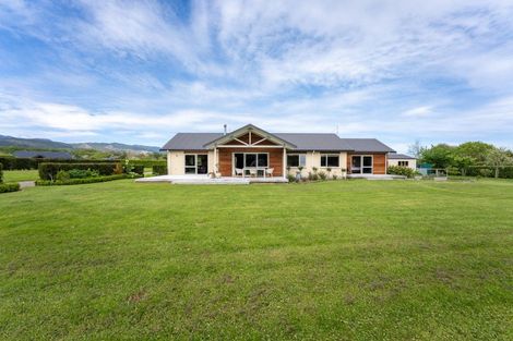 Photo of property in 17 Arete Lane, Levin, 5571