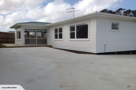 Photo of property in 26 Eskdale Road, Birkdale, Auckland, 0626