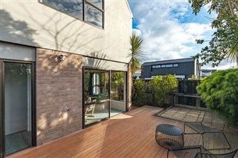 Photo of property in 1/2 Canon Street, St Albans, Christchurch, 8014