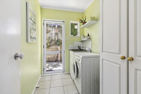 Photo of property in 2 Musket Lane, Whitby, Porirua, 5024