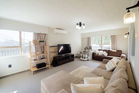 Photo of property in 243 Flaxmere Avenue, Flaxmere, Hastings, 4120