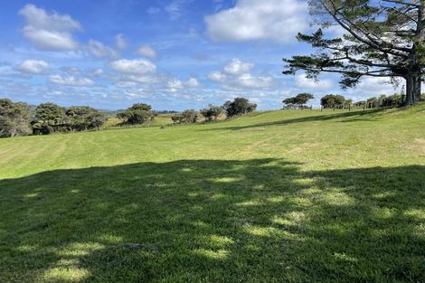 Photo of property in 225 Zanders Road, Helensville, 0882