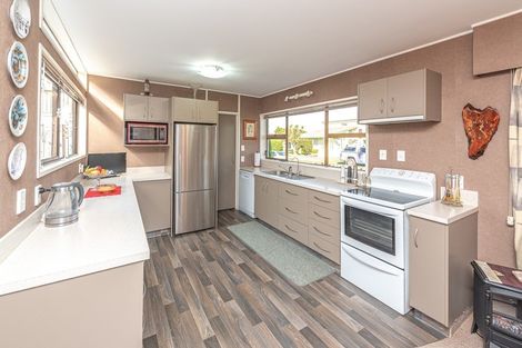 Photo of property in 54 Exeter Crescent, Springvale, Whanganui, 4501