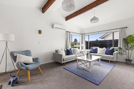 Photo of property in 35 Townshend Crescent, Greenmeadows, Napier, 4112