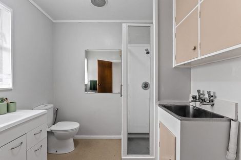 Photo of property in 1 Cardrona Way, Karori, Wellington, 6012
