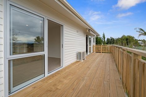 Photo of property in 8 Meander Drive, Welcome Bay, Tauranga, 3112