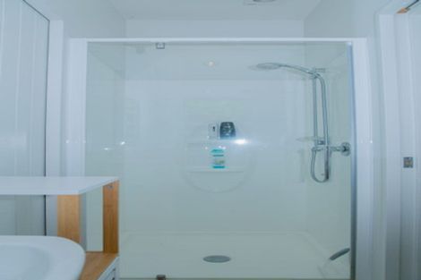 Photo of property in 13a Graham Avenue, Te Atatu Peninsula, Auckland, 0610