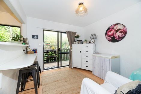 Photo of property in 39 Lastel Place, Shelly Park, Auckland, 2014
