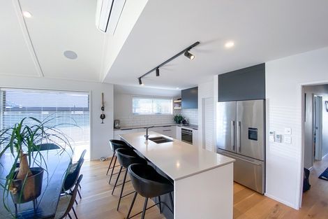 Photo of property in 48 Stratford Drive, Mount Pisa, Cromwell, 9383