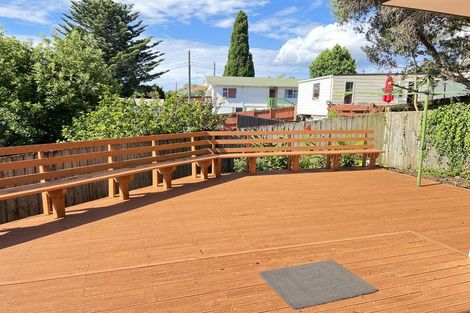 Photo of property in 43 Blease Street, New Lynn, Auckland, 0600