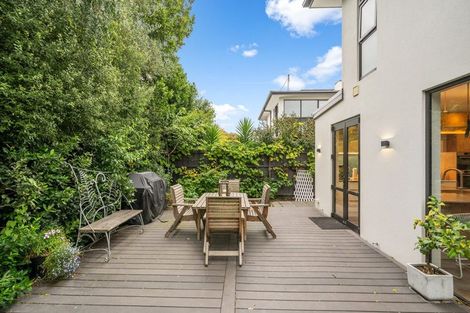 Photo of property in 53 Innes Road, St Albans, Christchurch, 8052