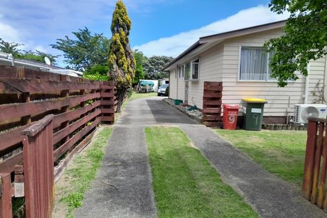 Photo of property in 9 Cypress Grove, Paraparaumu, 5032