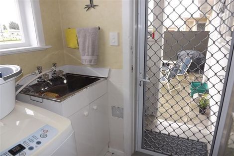 Photo of property in 15 Essex Street, Levin, 5510