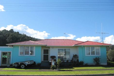 Photo of property in 200 Moanataiari Street, Thames, 3500