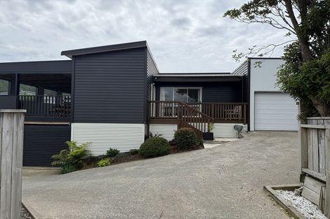 Photo of property in 81a Percy Kinsman Crescent, Riverstone Terraces, Upper Hutt, 5018