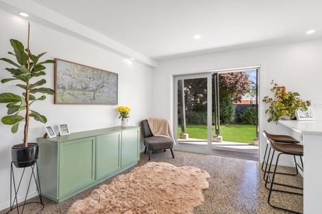 Photo of property in 12 Banks Place, Rangiora, 7400