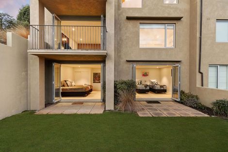 Photo of property in The Woods, 12u 5 Dublin Street, Queenstown, 9300