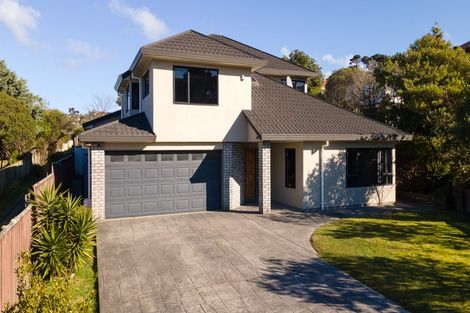 Photo of property in 9 Corsham Grove, Churton Park, Wellington, 6037