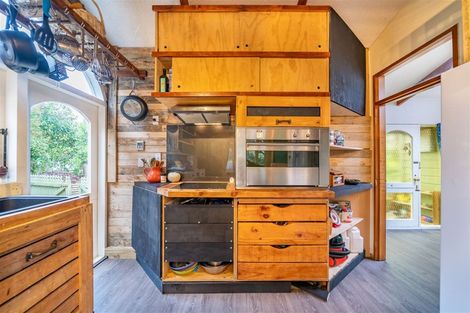 Photo of property in 64 Larchmont Grove, Totara Park, Upper Hutt, 5018