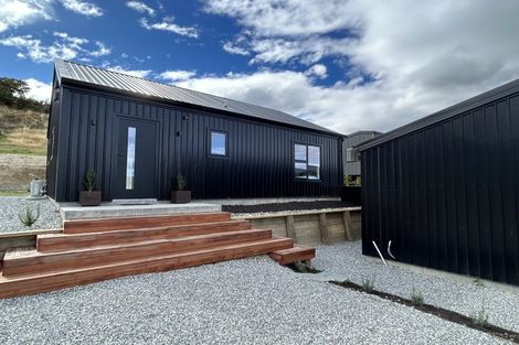 Photo of property in 29 Tomtit Crescent, Lake Hawea, 9382