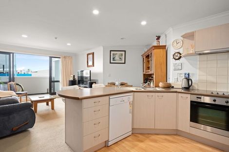 Photo of property in 2/281 Maunganui Road, Mount Maunganui, 3116