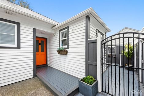 Photo of property in 31 Birdwood Road, Waterloo, Lower Hutt, 5011