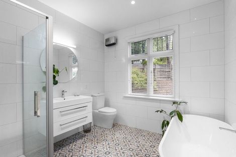 Photo of property in 5 Merlewood Avenue, Cashmere, Christchurch, 8022