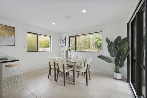 Photo of property in 27a Chorley Avenue, Massey, Auckland, 0614