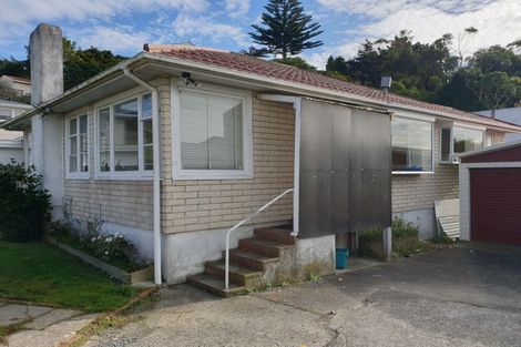 Photo of property in 70 Broderick Road, Johnsonville, Wellington, 6037