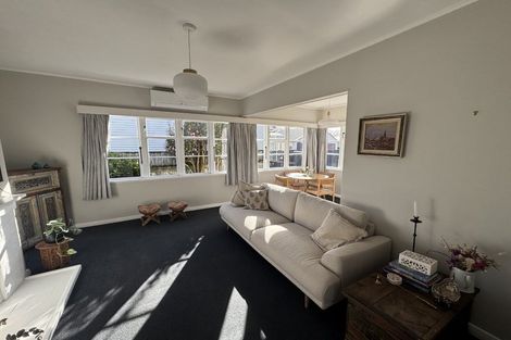 Photo of property in 10 Purser Grove, Fairfield, Lower Hutt, 5011