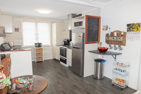 Photo of property in 15 Andrews Street, Foxton Beach, Foxton, 4815