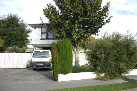 Photo of property in 1/2 Farnham Place, Ilam, Christchurch, 8041