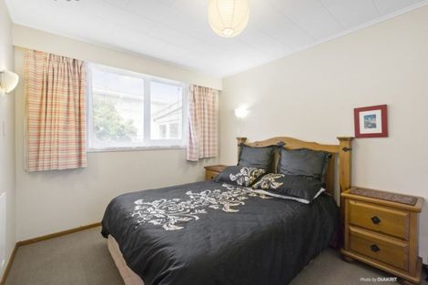 Photo of property in 202 Townsend Road, Miramar, Wellington, 6022
