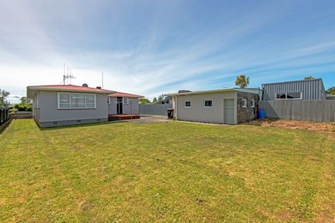 Photo of property in 28 Holdsworth Avenue, Milson, Palmerston North, 4414