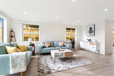 Photo of property in 11 Lusitano Drive, Karaka, Papakura, 2113