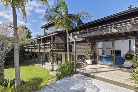 Photo of property in 6 Redoubt Road, Goodwood Heights, Auckland, 2105