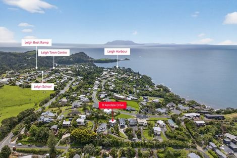 Photo of property in 11 Kendale Drive, Leigh, 0985