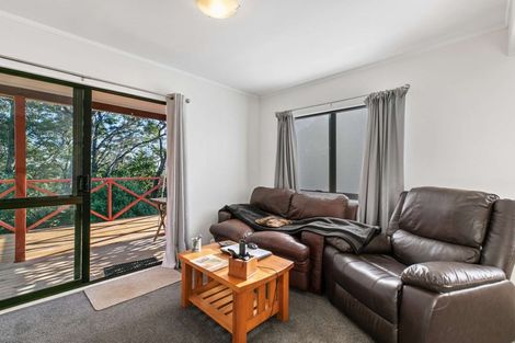 Photo of property in 2/133b Manuka Road, Bayview, Auckland, 0629